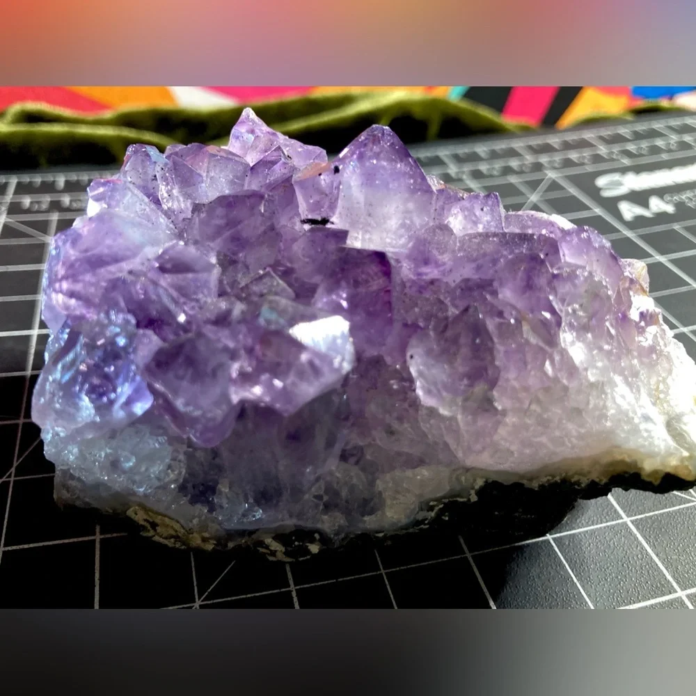 303g Natural Mineral Specimen Amethyst Quartz Crystal Beautiful Stone Rock